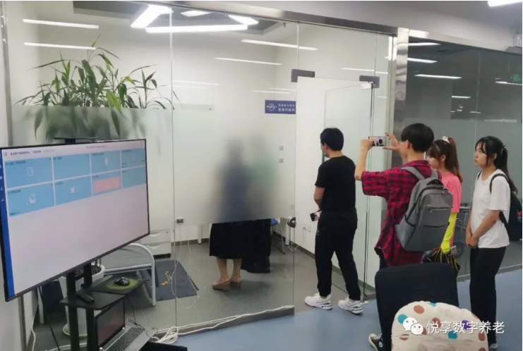 西安工程大學(xué)師生參加悅享數(shù)字西安創(chuàng)新中心OPENDAY活動(圖1) 西安工程大學(xué)師生參加悅享數(shù)字西安創(chuàng)新中心OPENDAY活動(圖1)