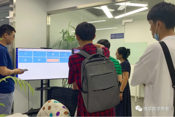 西安工程大學(xué)師生參加悅享數(shù)字西安創(chuàng)新中心OPENDAY活動(圖2) 西安工程大學(xué)師生參加悅享數(shù)字西安創(chuàng)新中心OPENDAY活動(圖2)