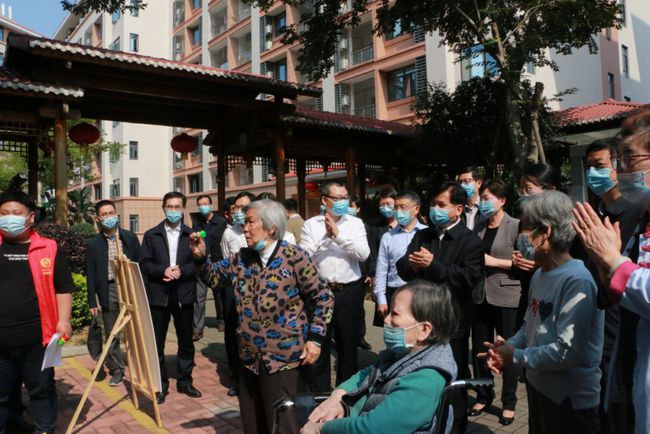 國家民政部李紀恒部長一行蒞臨福州市國德老年康養中心視察(圖5) 國家民政部李紀恒部長一行蒞臨福州市國德老年康養中心視察(圖5)