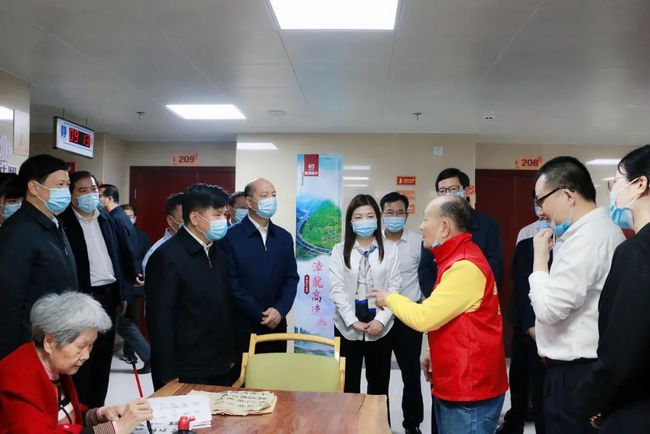 國家民政部李紀恒部長一行蒞臨福州市國德老年康養中心視察(圖7) 國家民政部李紀恒部長一行蒞臨福州市國德老年康養中心視察(圖7)